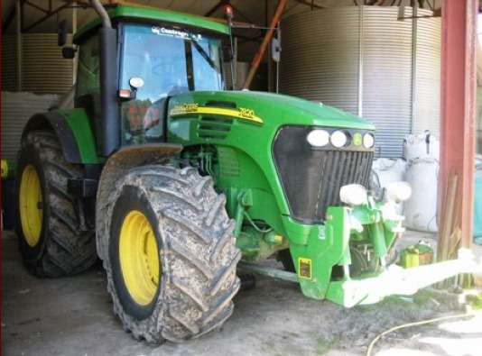 Tracteur agricole John Deere 7820