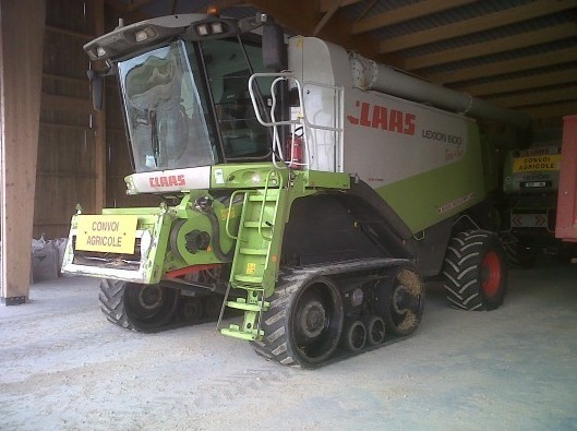 Moissonneuse batteuse : Claas LEXION 600 Moissonneuse batteuse : Claas LEXION 600