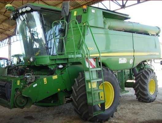 Moissonneuse batteuse : John Deere S 690 Moissonneuse batteuse : John Deere S 690