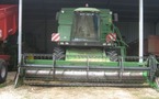 Moissonneuse batteuse : John Deere 2264