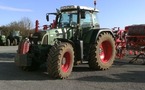 Tracteur agricole : Fendt 818 VARIO