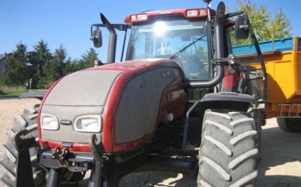 Tracteur agricole Valtra T190