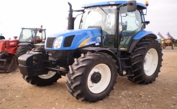 Tracteur agricole : New Holland T6020